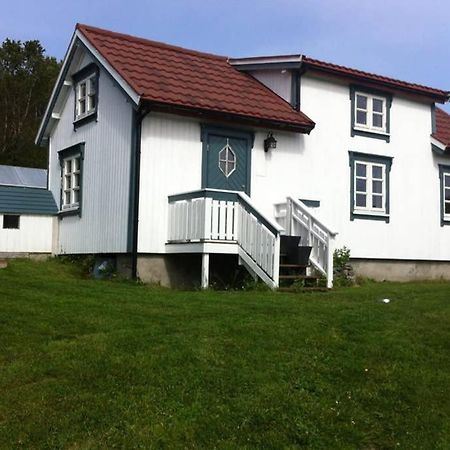 Nordlandshus Ved Lofotr Villa Bostad Exterior photo